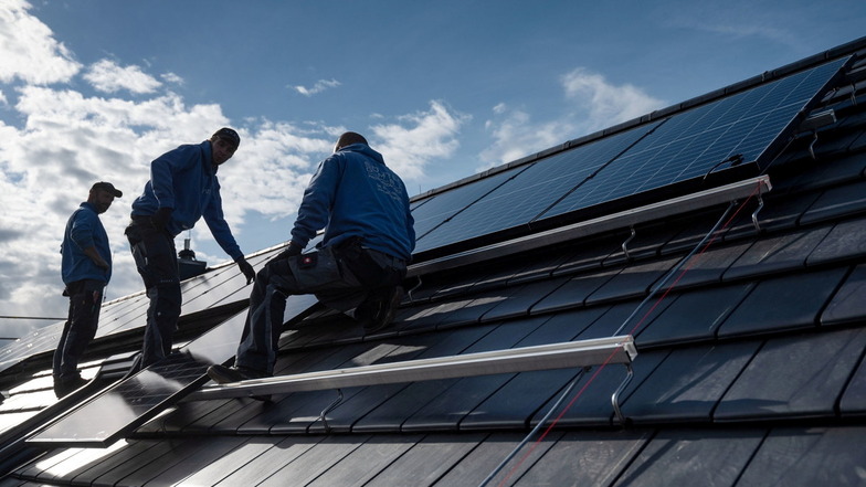 Zittau erlaubt Solarziegel auf historischen Häusern