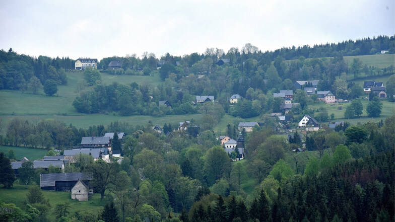 Schönfeld ist einer der Ortsteile von Dippoldiswalde, die vom Breitbandausbau profitieren, der im Mai beginnen soll.