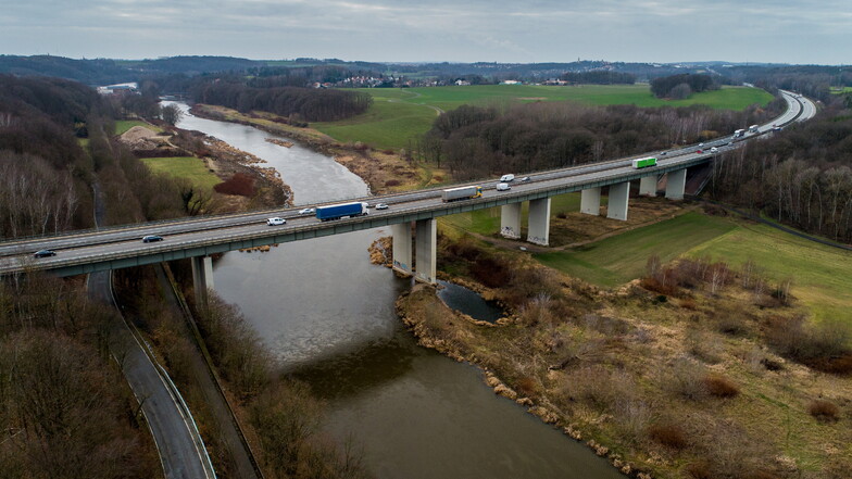Riesenbrücke der A14 bei Grimma wird neu gebaut