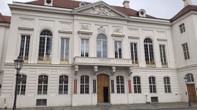 Das Kurländer Palais in Dresden ist eine Top-Adresse. Der bleibt Gerd Kastenmeier treu.