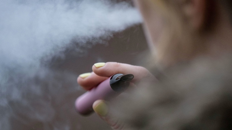 Der Bundesrat plädiert für ein Verbot von Einweg-E-Zigaretten auf EU-Ebene.