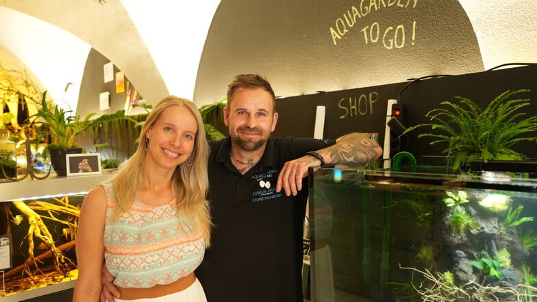 Aline und Oliver Heinrich haben im Juni das Aquagarden-Café in der Inneren Weberstraße geöffnet und bauen das immer weiter aus.