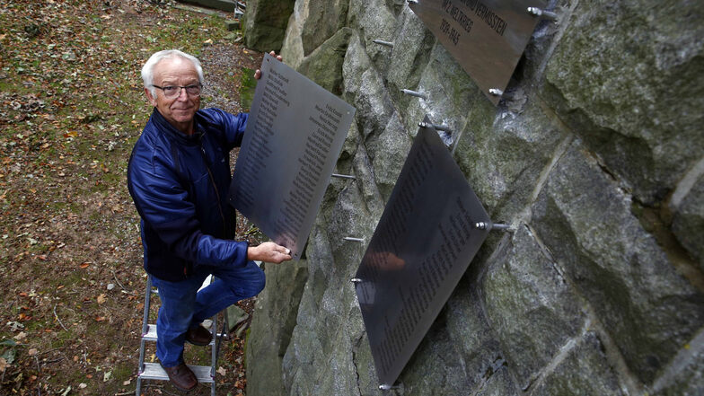 Hans-Jürgen Geisler aus Ohorn setzt sich für das Ehrenmal in Ohorn ein. Es erinnert jetzt auch an die Gefallenen aus dem Zweiten Weltkrieg.