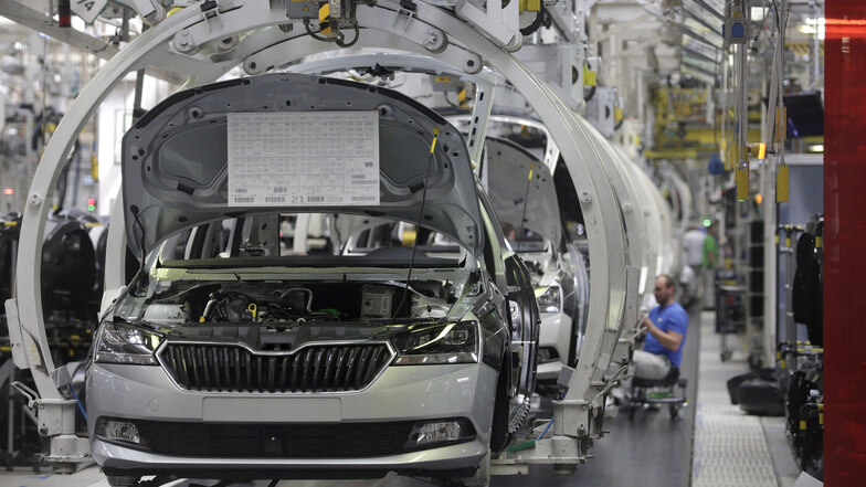 Heute werden in der Škoda-Produktionshalle der Rapid, Fabia und Superb gebaut.