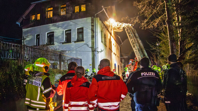 Frau stirbt bei Wohnungsbrand in Eibenstock