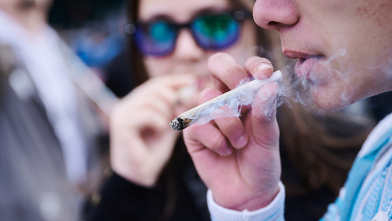 Ab 1. April ist der Cannabis-Konsum in Deutschland größtenteils legalisiert. Das sind die aktuellen Regeln.