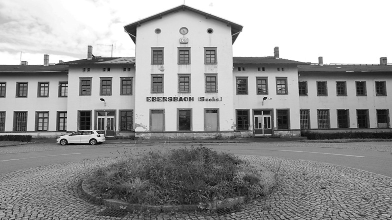 Auch im Ebersbacher Bahnhofsgebäude gab es, wie fast überall, eine Bahnhofsgaststätte.