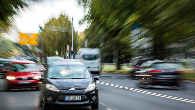 Rund 22.000 Autos fahren täglich über die Albertstraße, Tendenz abnehmend.
