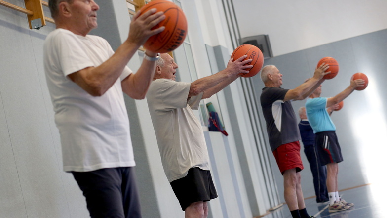 Mit Basketball und Kraftsport gegen Bluthochdruck