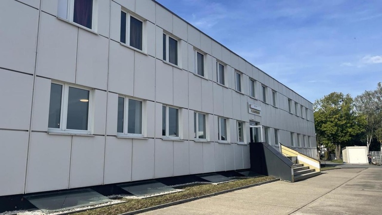 Die neue Flüchtlingsunterkunft im Dresdner Stadtteil Leubnitz-Neuostra verfügt über 25 Zimmer mit Sanitärbereich und bietet Platz für bis zu 44 Personen.