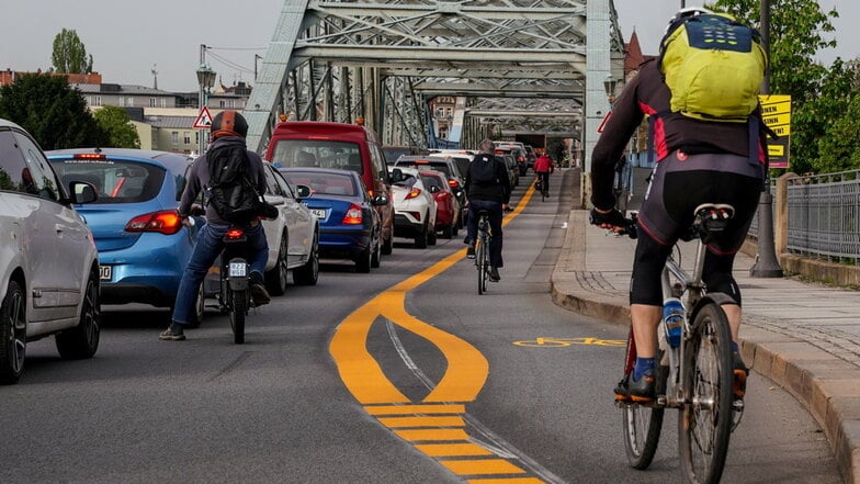 Weil es die Stadtverwaltung an Transparenz bei Planungsprozessen und -entscheidungen mangeln lässt, sorgen Verkehrsversuche wie der am Blauen Wunder für Unmut.