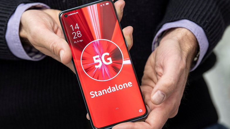 Im Landkreis Bautzen hat Vodafone jetzt die ersten "5G-Standalone"-Standorte ans Netz angeschlossen. Damit soll das Surfen im Internet noch schneller werden.
