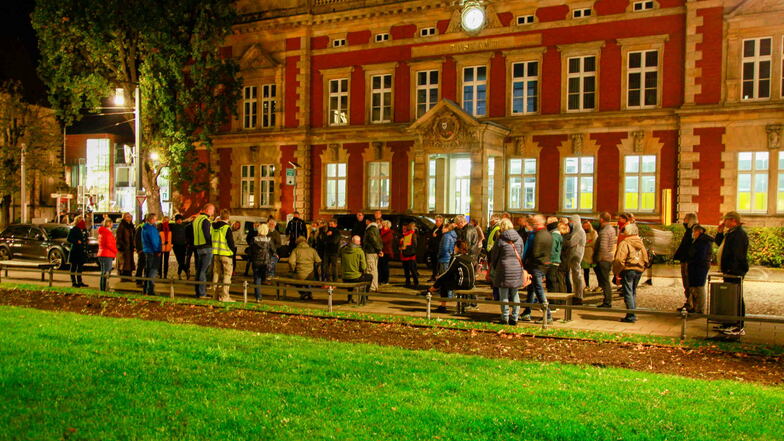 Als im Frühjahr 2020 die ersten Anti-Corona-Demos stattfanden, waren auch im Landkreis Görlitz Mediziner unter den Protestlern.