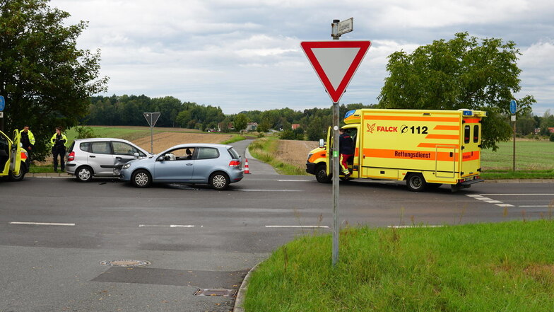 Zwei Erwachsene und ein Kleinkind bei Unfall in Görlitz verletzt