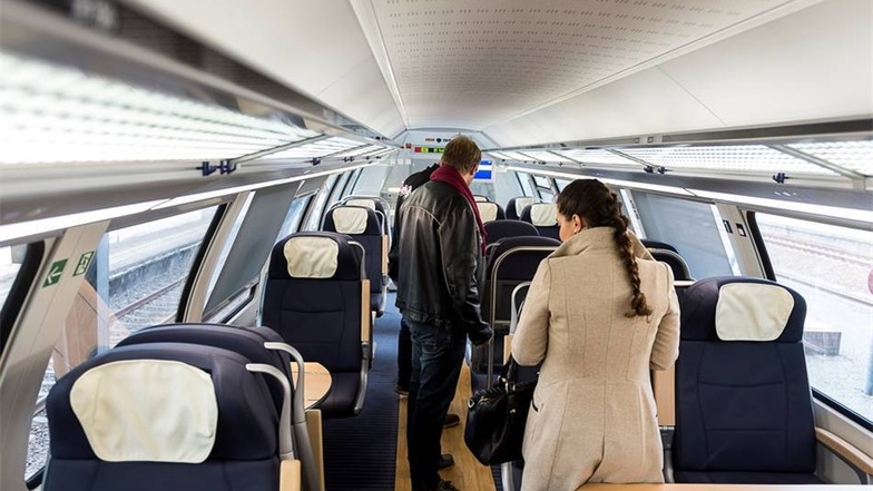 Bombardier Transportation zeigte seine neuen Waggons.