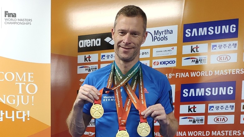 Bildunterschrift: Der Pirnaer Wasserspringer gewann bei der Masters-WM in Gwangju sieben Medaillen, darunter drei goldene.