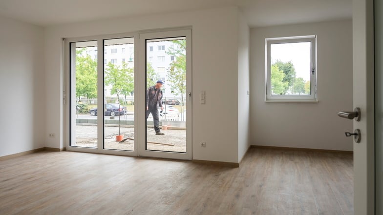 Sämtliche Böden sind aus Vinyl in heller Holzoptik.