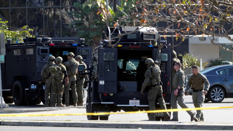 SWAT-Einsatzkräfte in Torrance, Kalifornien: Am Rande einer Feier zum chinesischen Neujahrsfest sind in Monterey Park im Großraum Los Angeles mehrere Menschen erschossen worden.