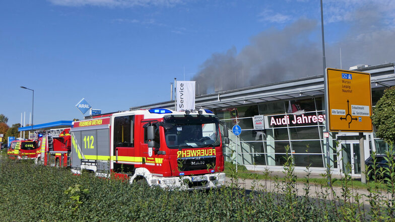 Zwölf Verletzte bei Brand in einer Lackiererei in Grimma