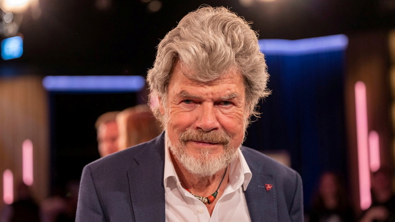 Bislang galt der Südtiroler Extrembergsteiger Reinhold Messner dort als der erste Mensch, der alle 14 Achttausender der Welt bestiegen hat.