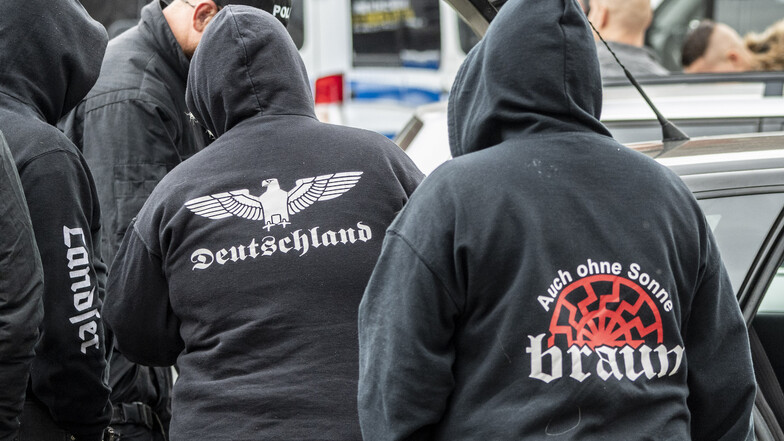 Polizeikontrollen beim „Schild und Schwert“-Festival: Für Rechtsextremisten waren die Veranstaltungen in Ostritz ein Höhepunkt.