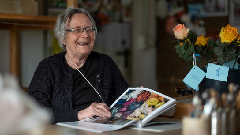 Die Seite, ab der ein Artikel über ihre Blumenproduktion in Wallroda in der Vogue erschienen ist, kennt Heide Steyer aus dem Kopf.