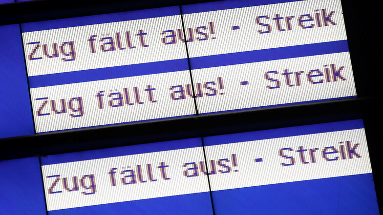 Die Lokführergewerkschaft GDL ruft zum Streik bei der Deutschen Bahn von Samstag bis kommende Woche Mittwoch auf.