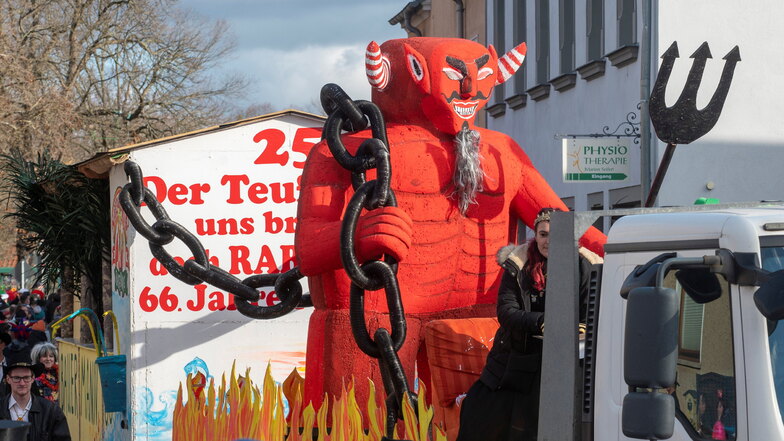 Der Teufel fuhr mit beim Pulsnitzer Karnevalsverein.