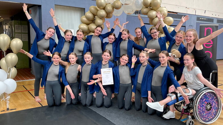 Die Jugendformation bonne caprice des Wilsdruffer Tanzteams kann an der Weltmeisterschaft in Slowenien teilnehmen. Dafür sucht das Team Unterstützer.