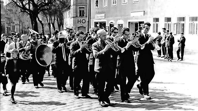Heute geht es am Kampftag der Arbeiter recht ruhig zu. Vor mehr als 60 Jahren war das noch anders. Auch in Wilsdruff gab es eine Maidemonstration.