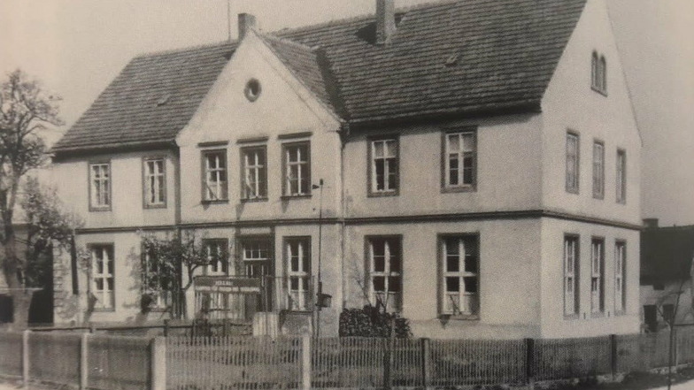 Die einstige Dorfschule Oelsnitz. Wird sie künftig ein Wohnhaus?