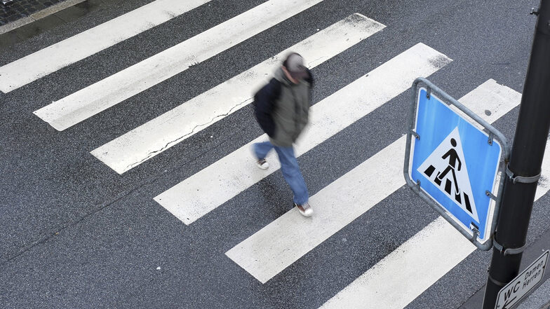 Fußgängerüberwege bringen in der Regel einen Gewinn an Sicherheit - nach dem Willen von Stadträten künftig auch vor den Schulen an der Kirchstraße in Bischofswerda.