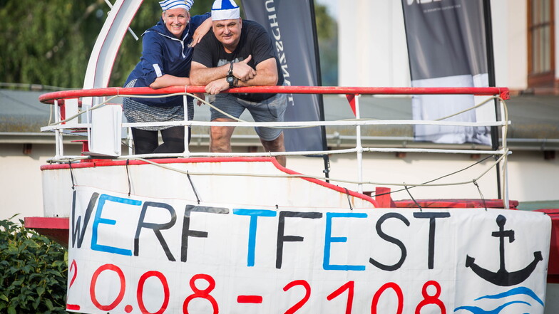 Bereit zum Ablegen: Falk Altmann und Anita Otto organisieren mit dem Inselfestverein das erste Werftfest in Laubegast.