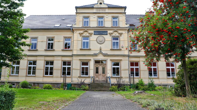 Die Grundschule in Niedercunnersdorf soll einen neuen Anbau erhalten.
