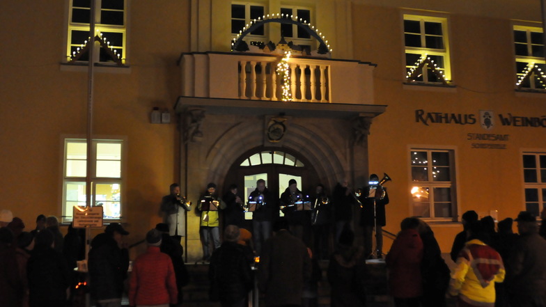 Der traditionelle Adventskalender findet nun zum zwölften Mal in Weinböhla statt.