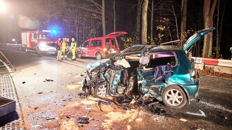 Schwerer Unfall mit sieben Verletzten in Neustadt