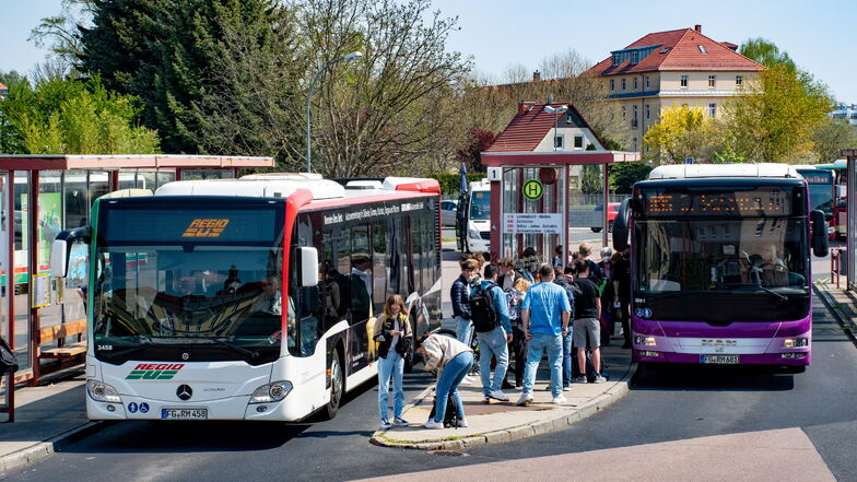 Seit dem Dienstagmorgen verkehren die Busse von Regiobus Mittelsachsen wieder im Regelverkehr unterwegs.
