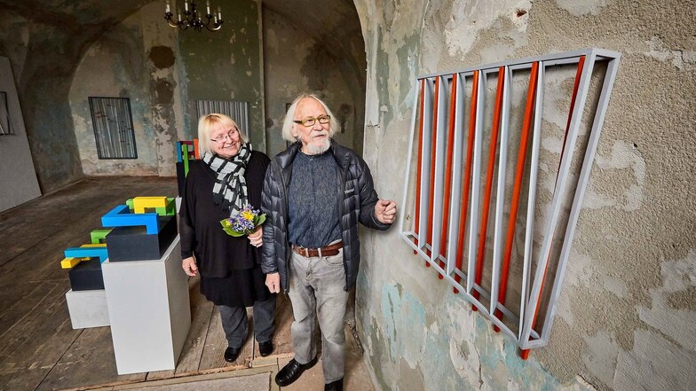 Die Künstler Annerose Schulze und Fritz-Peter Schulze zeigen in den Räumen des Schlosses Struppen unter dem Motto „Objekte, Collagen und Assemblagen“ eine eigene Ausstellung. Eröffnet wird die Schau am Sonntag, 11 Uhr.
