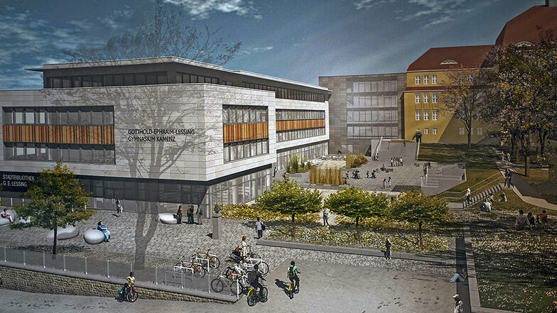 So wird der Schulcampus an der Oststraße in Kamenz aussehen. Der historische Teil (r.) wird energetisch saniert. Der Neubau beherbergt auch die neue Lessing-Bibliothek. Fehlt nur die Turnhalle. Vorerst wird mit einem Shuttle an den Flugplatz gependelt.