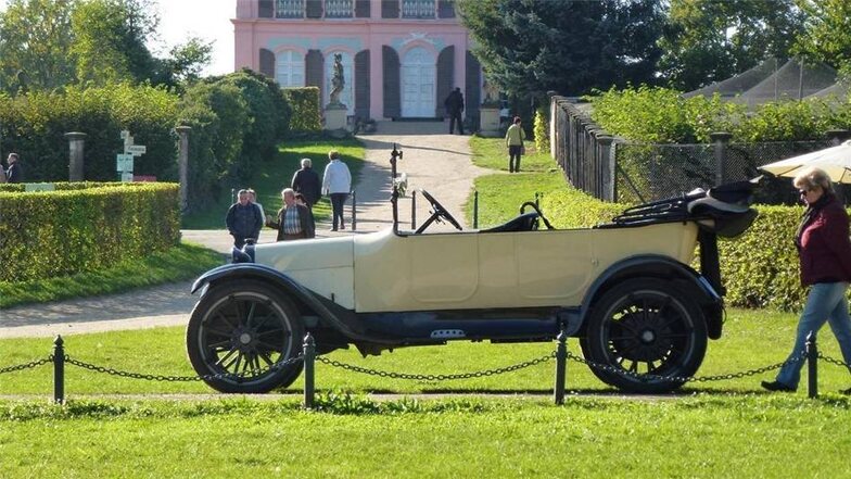 Dodge Touring Baujahr 1915