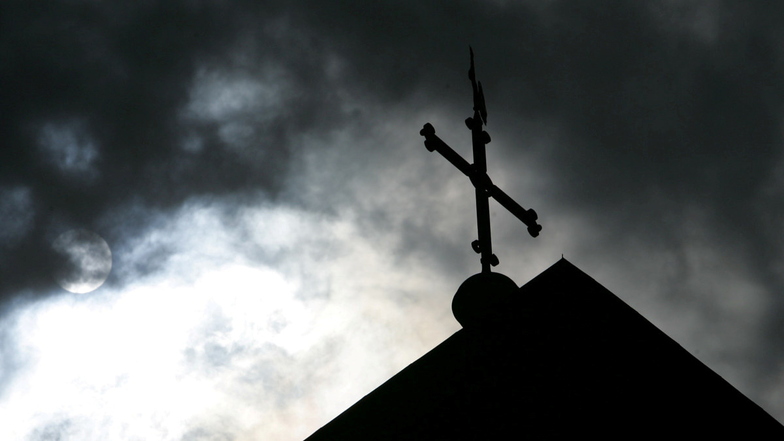 Ein neuer mutmaßlicher Missbrauchs-Fall erschüttert das katholische Bistum Dresden-Meißen.