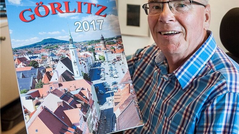 Das Original: Rainer Kitte war der erste, der nach der Wende einen Görlitz-Kalender herausbrachte. Seit über 20 Jahren hängen seine Görlitzer Motive in vielen Wohnstuben – nicht selten von Görlitzern, die ihre Heimatstadt schon seit Längerem verlassen hab