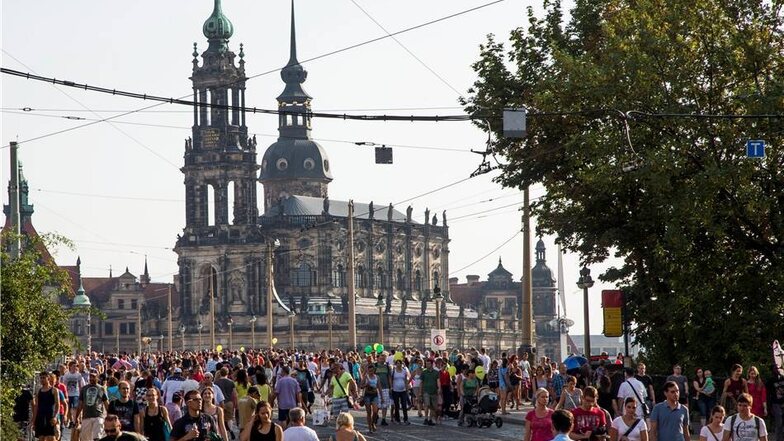 Auch am Samstag waren wieder Zehtausende auf dem Dresdner Stadtfest