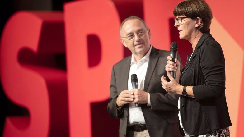 Die Kandidaten-Duos: Saskia Esken und Norbert Walter-Borjans