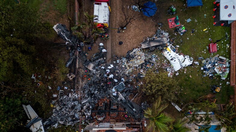 Nach dem Absturz eines Passagierflugzeugs in Brasilien ist es den Ermittlern gelungen, den gesamten Inhalt des Flugdatenschreibers und Stimmenrekorders zu sichern.