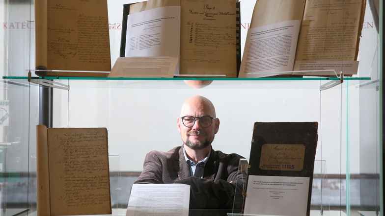In Vorbereitung auf "800 Jahre Kamenz" plant Stadtarchivar Thomas Binder die Neu-Veröffentlichung des ältesten erhaltenen Ratsbuches der Stadt.