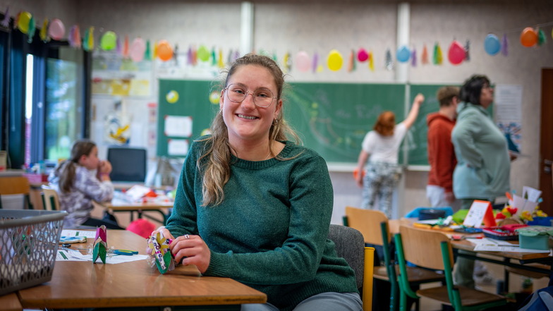 Leonie Hartmann absolviert zurzeit ihr Freiwilliges soziales Jahr an der Ostrauer Grundschule. Sie will einmal Grundschullehrerin werden.
