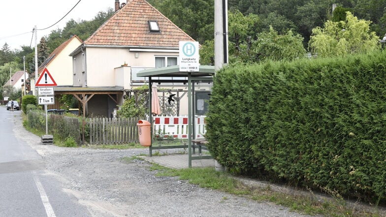 Die Bushaltestelle in Lungkwitz soll umgebaut werden - inklusive barrierefreiem Zustieg.