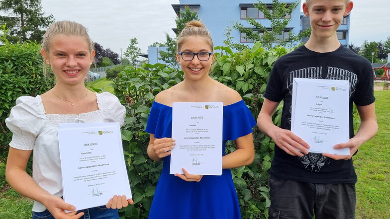Die Besten der Oberschule Stauchitz: Jasmin Beuchler, Charlotte Dossmann und Edgar Löwe.