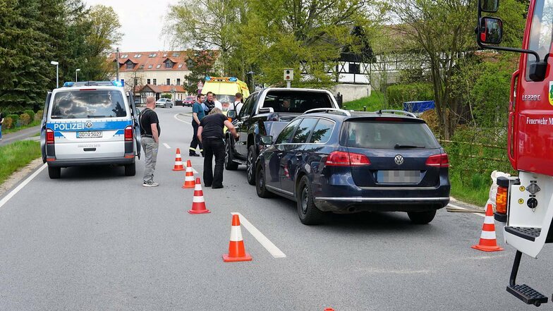 Auffahrunfall Vor Dem B6-Blitzer In Markersdorf | Sächsische.de